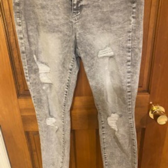 Acid gray washed high rise jeggings - Picture 3 of 5